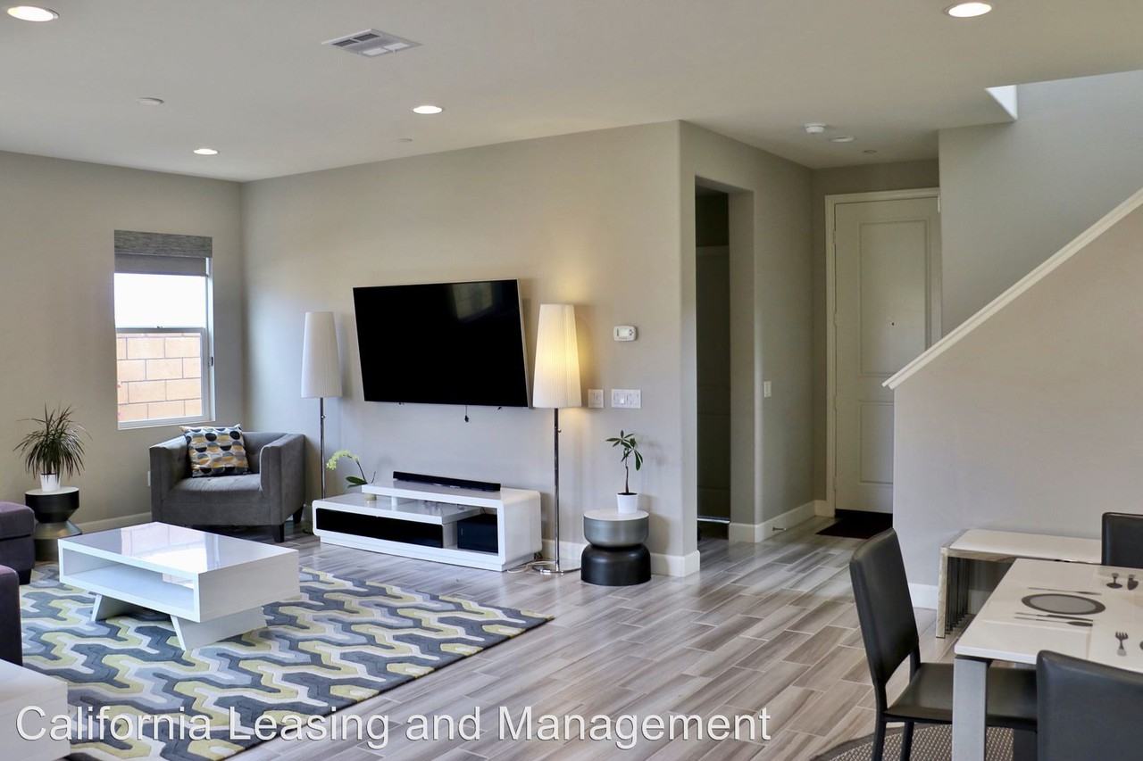 3491 Kings Canyon Drive - Photo 3 of 17