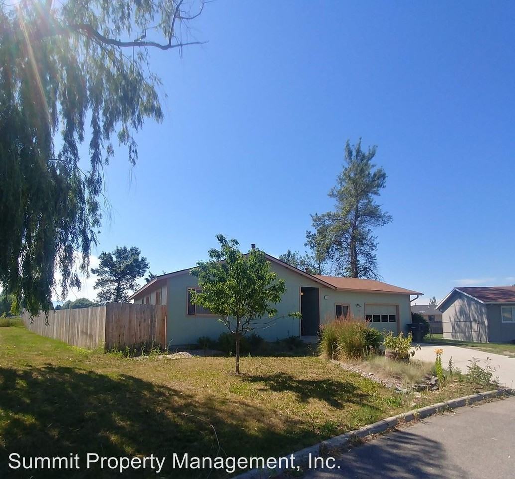 315 8th St - Photo 2 of 31