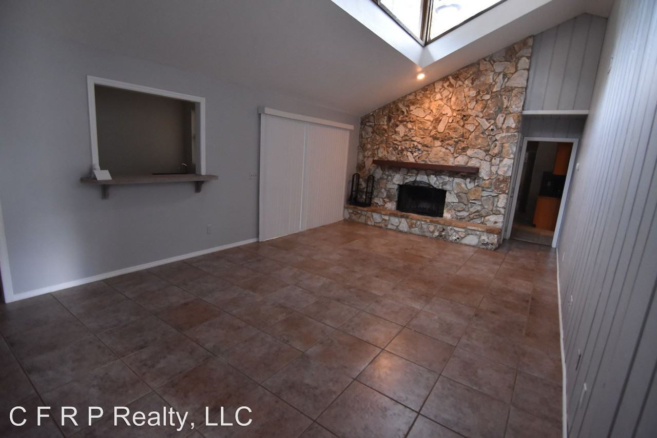 132 Harrogate Place - Photo 2 of 16