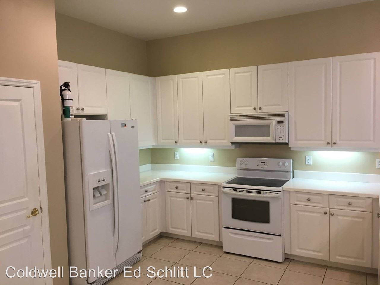 10730 Sw Waterway Lane - Photo 2 of 4