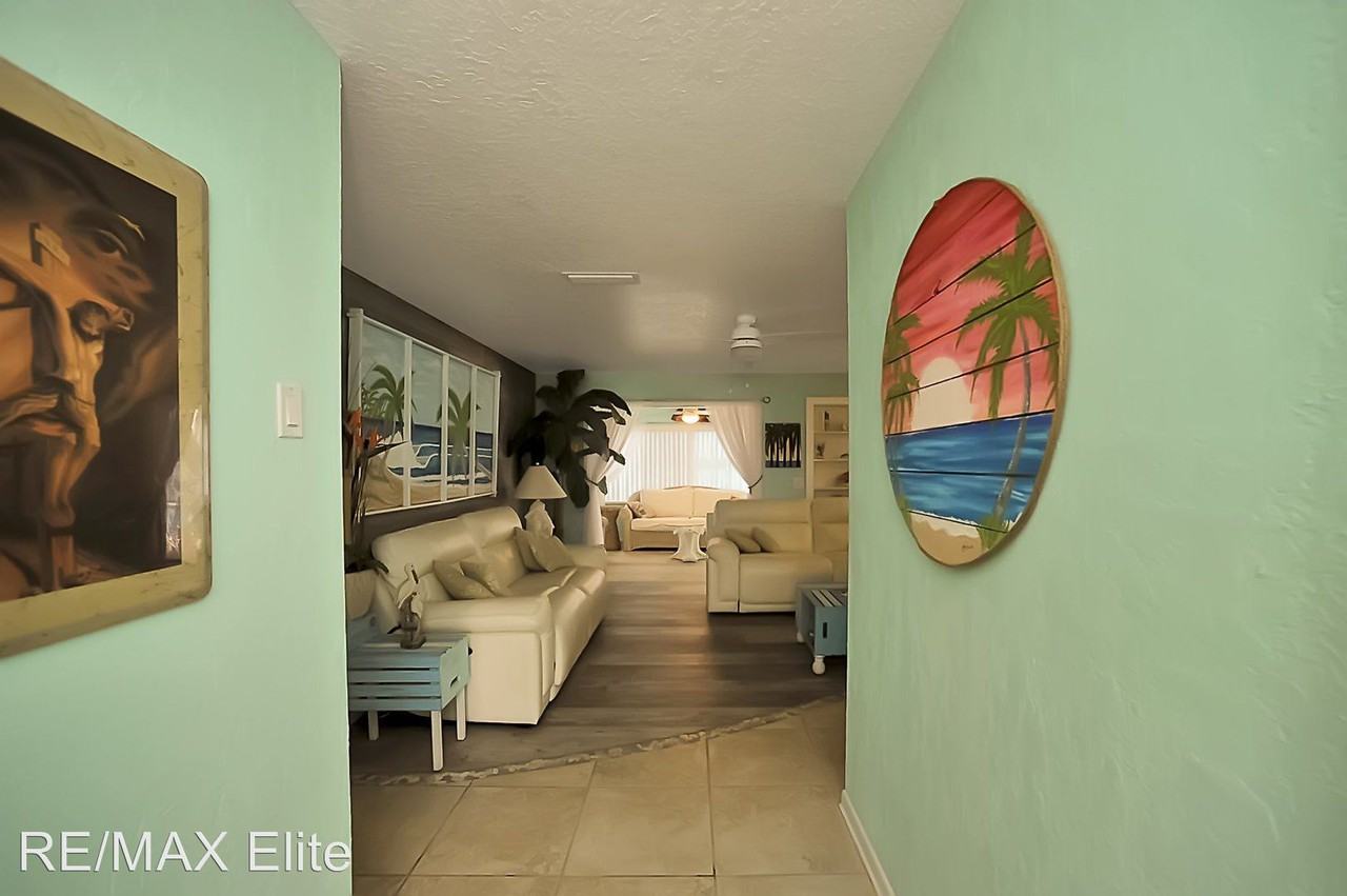 970 Dakar Dr - Photo 3 of 28