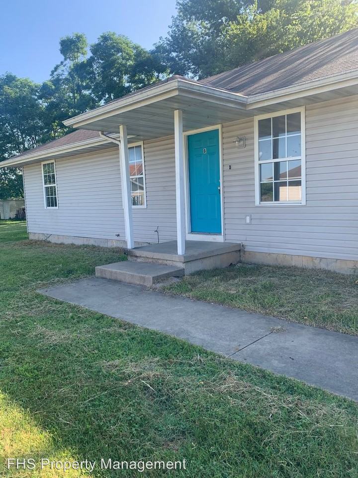 168 W. Sunset #B - Photo 2 of 8