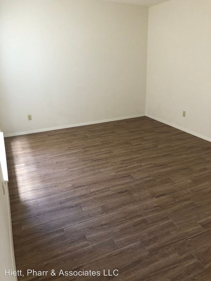 10125 Mercedes - Photo 3 of 14