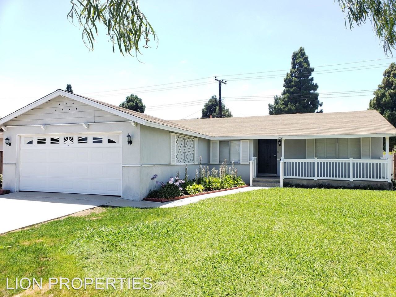 16121 Schryer Ln - Photo 2 of 21