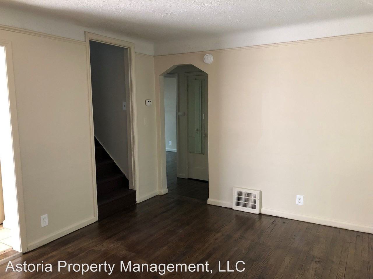 7809 Grandville Ave - Photo 2 of 8