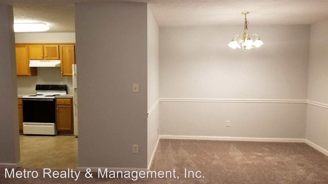 401 Rosewood Ct. - Photo 2 of 18