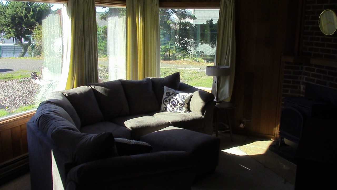 60 Raven Ln - Photo 3 of 19