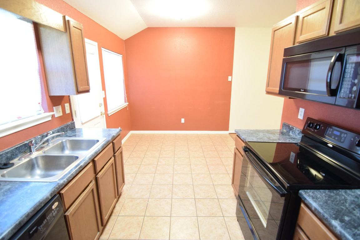 40 Cliffside Cir - Photo 3 of 19