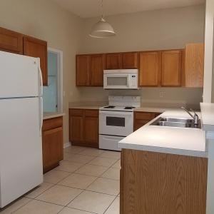 805 Hayley Marie Ct - Photo 4 of 15