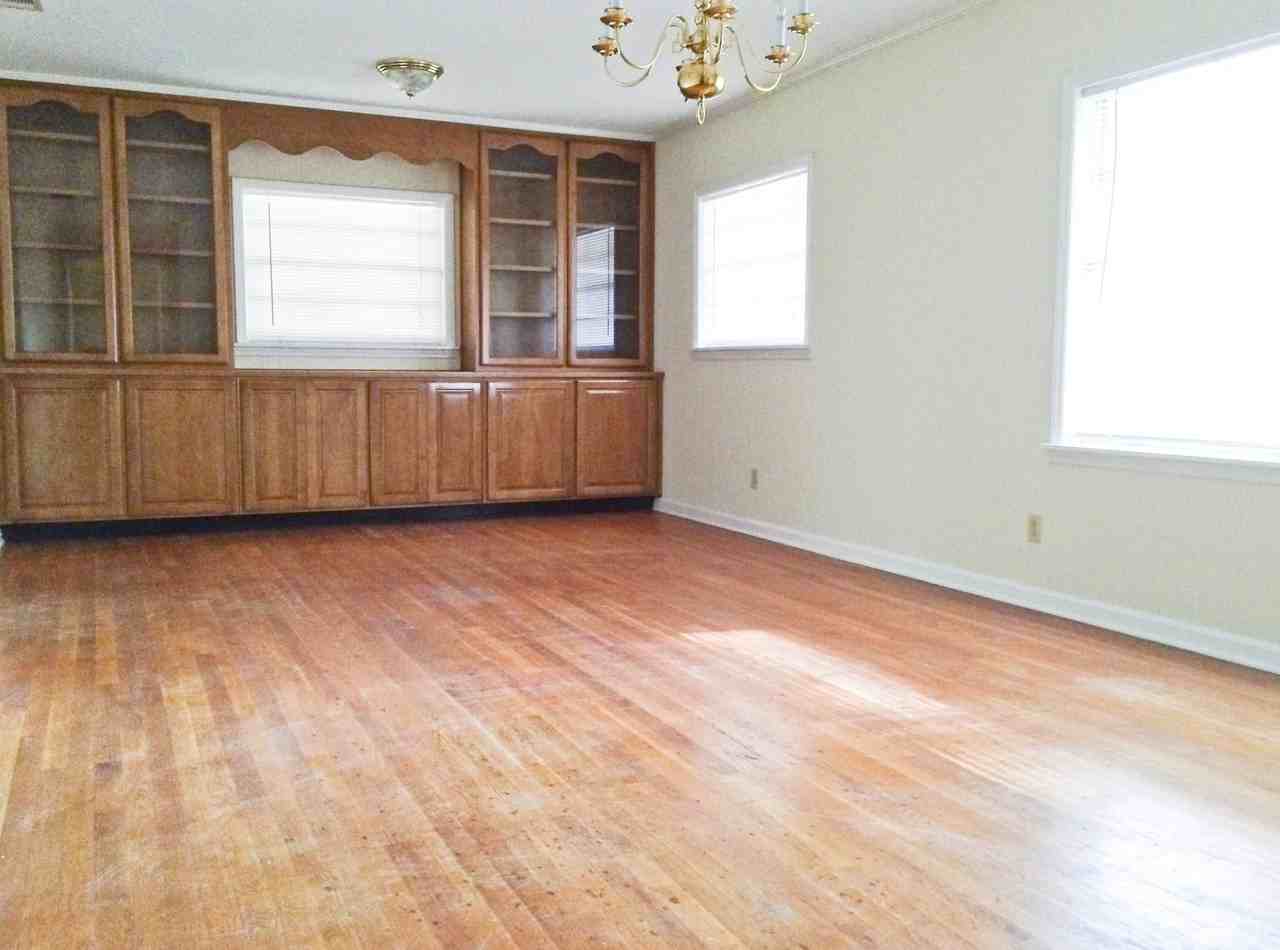 817 Hwy 80 - Photo 2 of 10