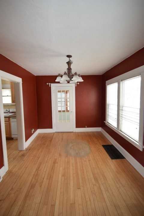 831 S Brooks St - Photo 3 of 7