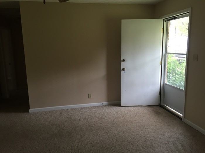 198-216 Willow Springs Rd - Photo 3 of 11