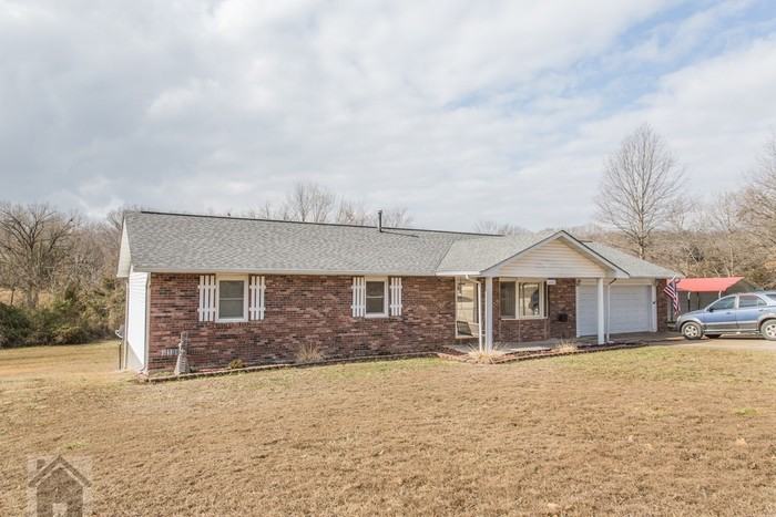 16805 Beaufort Road - Photo 2 of 29