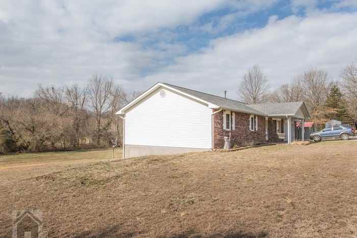 16805 Beaufort Road - Photo 3 of 29