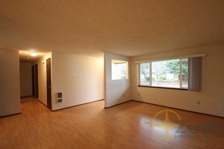 4002 Ne 133rd Ave - Photo 2 of 17