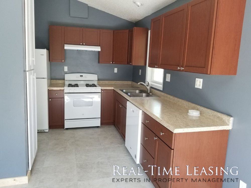 225 2nd Ave S - Photo 2 of 17