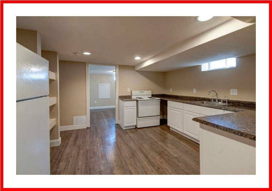 3211 Glencoe St - Photo 2 of 10