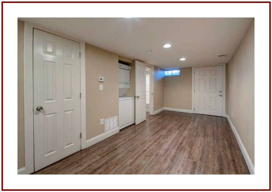 3211 Glencoe St - Photo 3 of 10