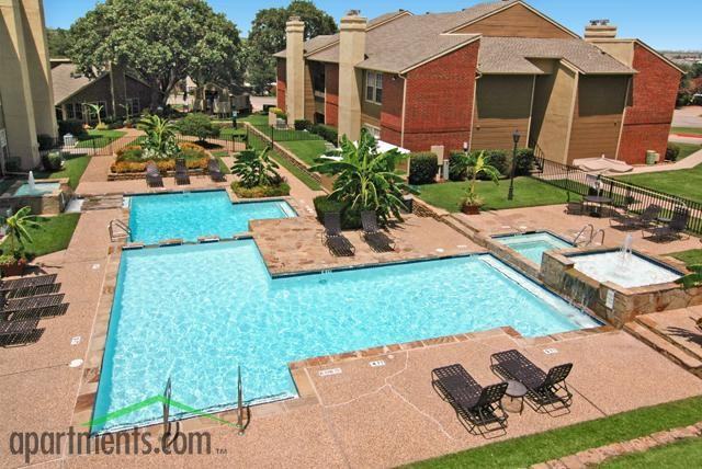 The Enclave - Photo 2 of 15