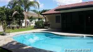 9764 Northwest 3rd Manor - Photo 2 of 4