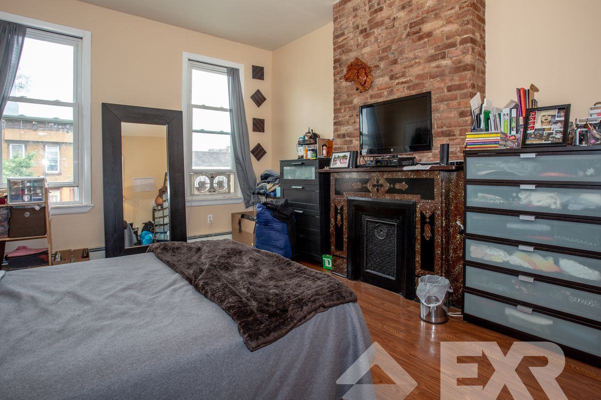 1061 Halsey Street #2