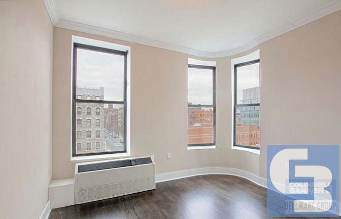 555 Lenox Ave - Photo 3 of 9