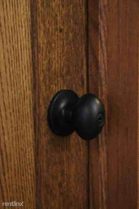 217 North Washington Street - Photo 2 of 16