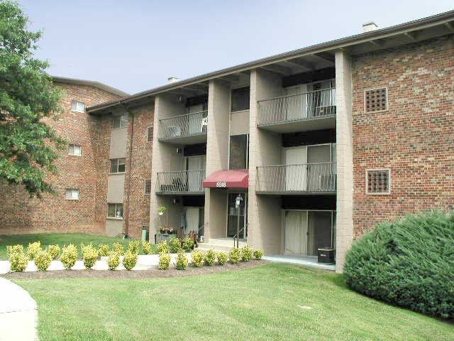 Fountain Club Apartments - Photo 3 of 18