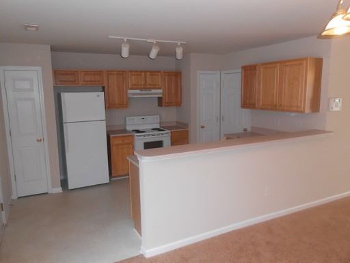 1525 Crandon Dr - Photo 2 of 6