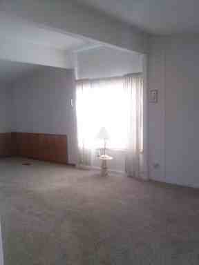 10118 Virginia St - Photo 3 of 8