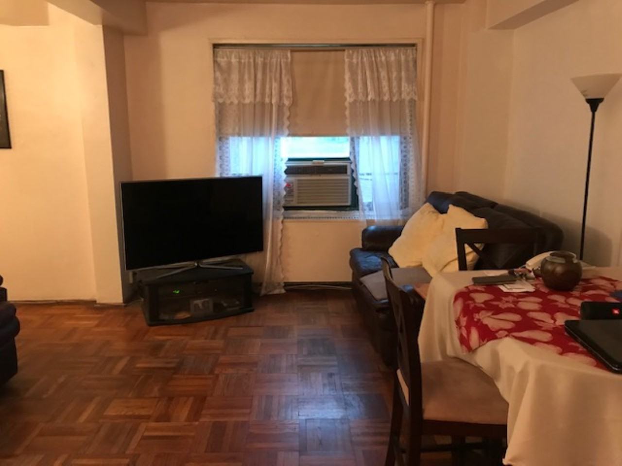 1919 Mcgraw Avenue Unit 5h - Photo 3 of 10