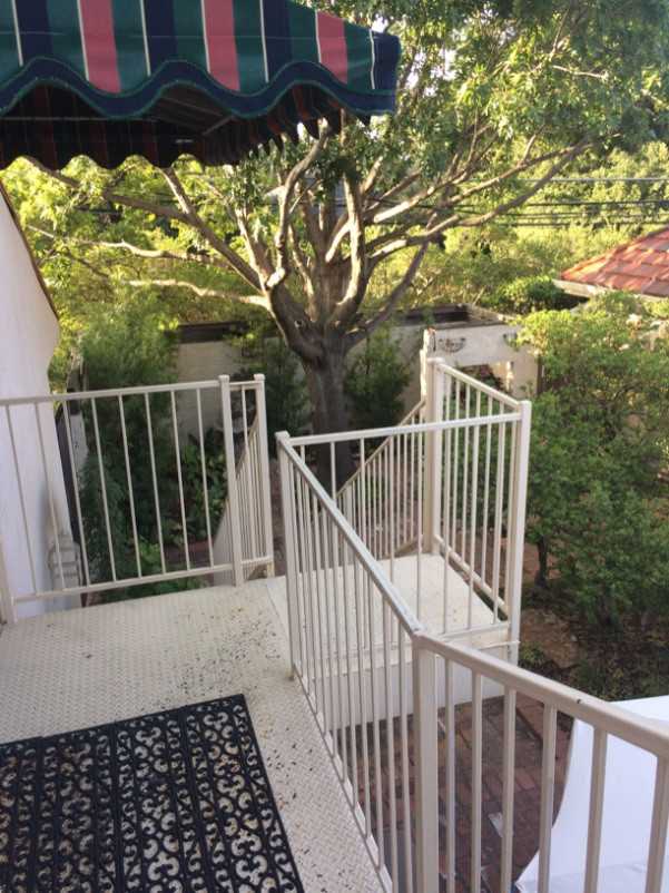 2953 Mc Pherson Ave - Photo 2 of 8