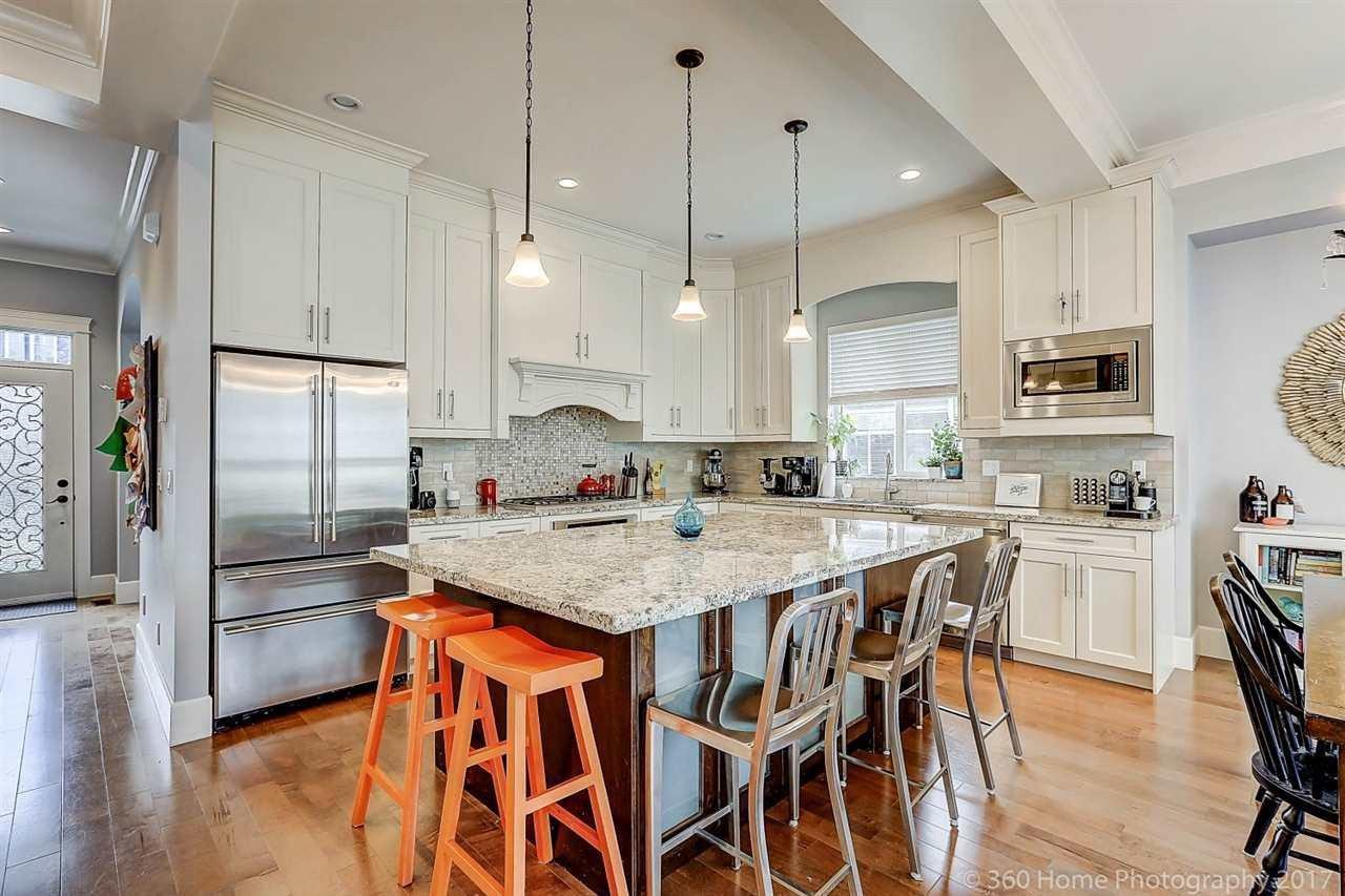 17133 3 Avenue - Photo 3 of 10