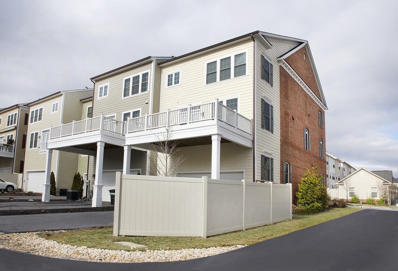 8811 Longwood Street - Photo 2 of 25