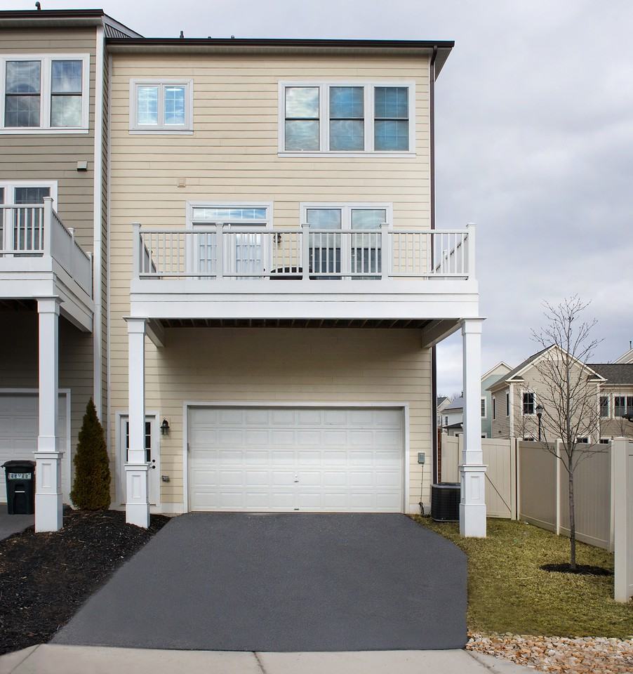 8811 Longwood Street - Photo 3 of 25