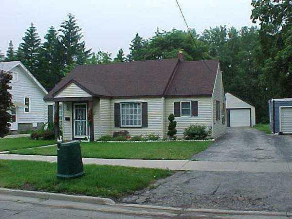 600 Burns Street - Photo 3 of 4