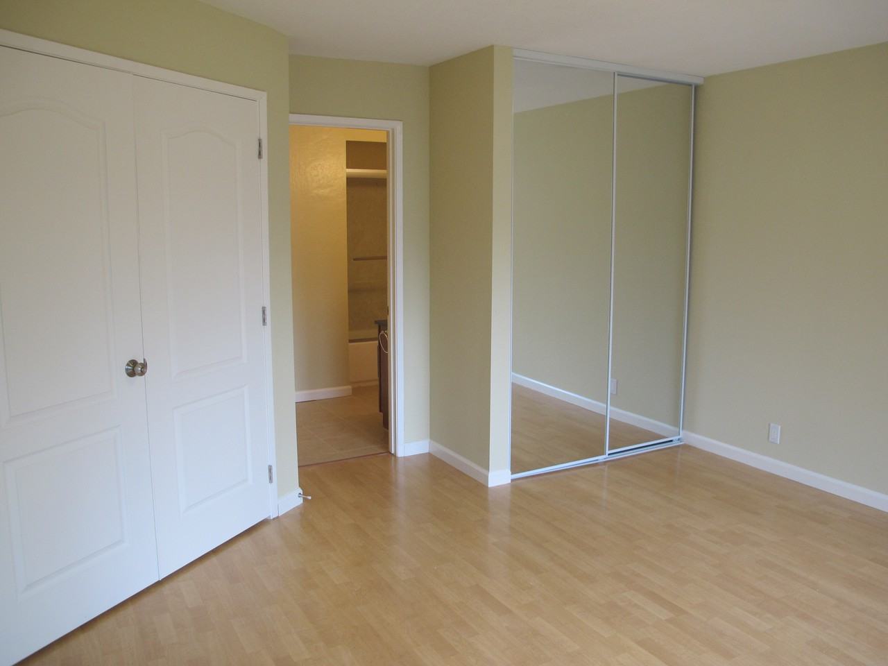 513 Blueberry Terrace - Photo 2 of 15