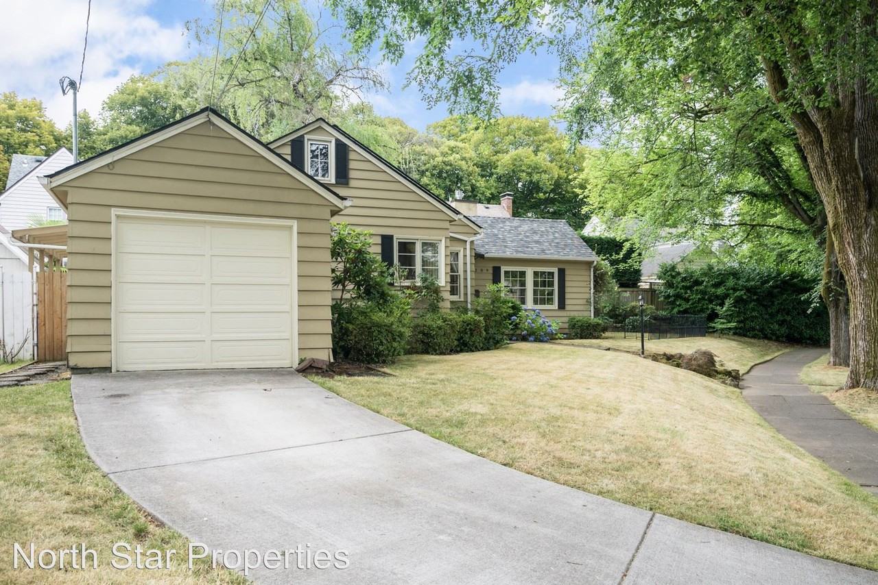 3209 SE Knapp St - Photo 3 of 36