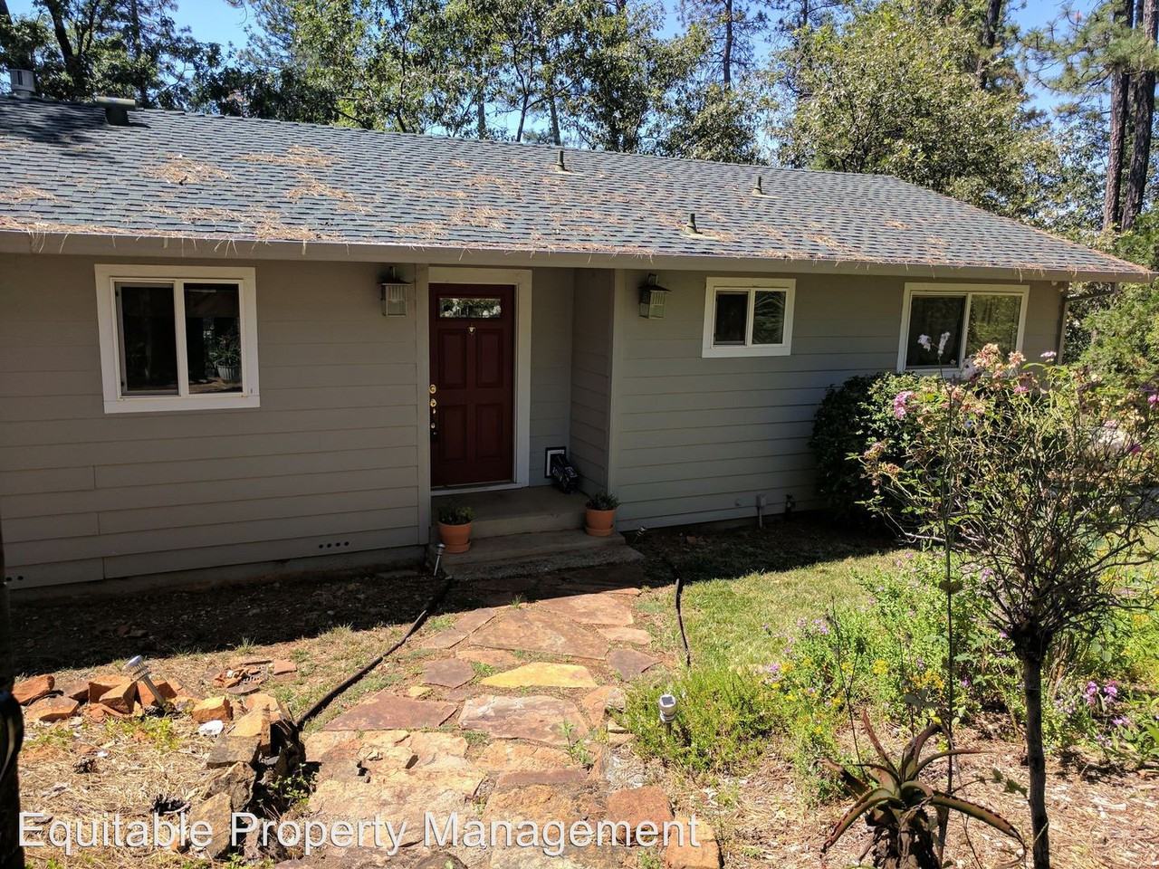 16055 Aurora Way - Photo 3 of 22
