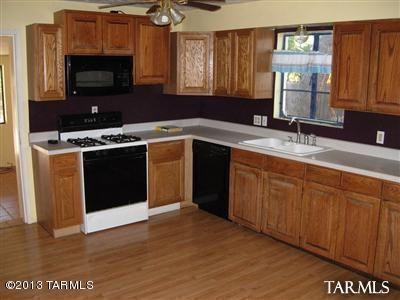 1212 N Rosemont Blvd - Photo 2 of 4