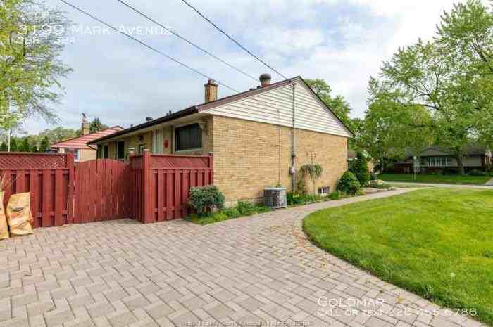 3199 Mark Avenue - Photo 3 of 21