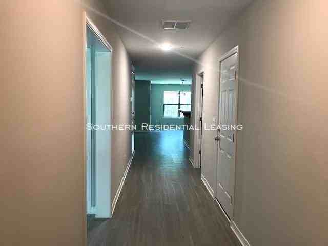 1912 Mary Jane Dr - Photo 2 of 13
