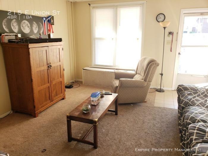 215 E Union St - Photo 2 of 10