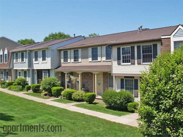 Newport Highlands - Photo 2 of 10