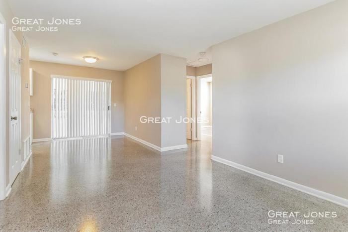 1853 Baylor Ct - Photo 3 of 15