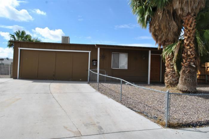 829 Hemlock Cir. - Photo 3 of 46