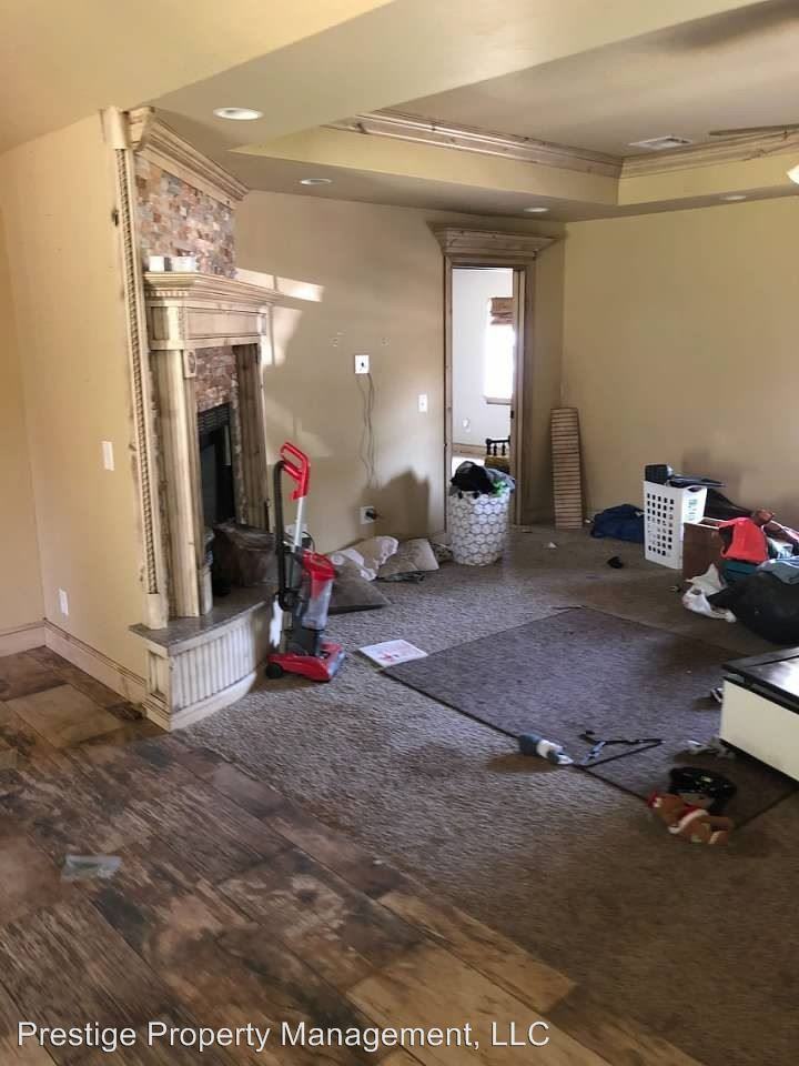 507 W Harper - Photo 2 of 11