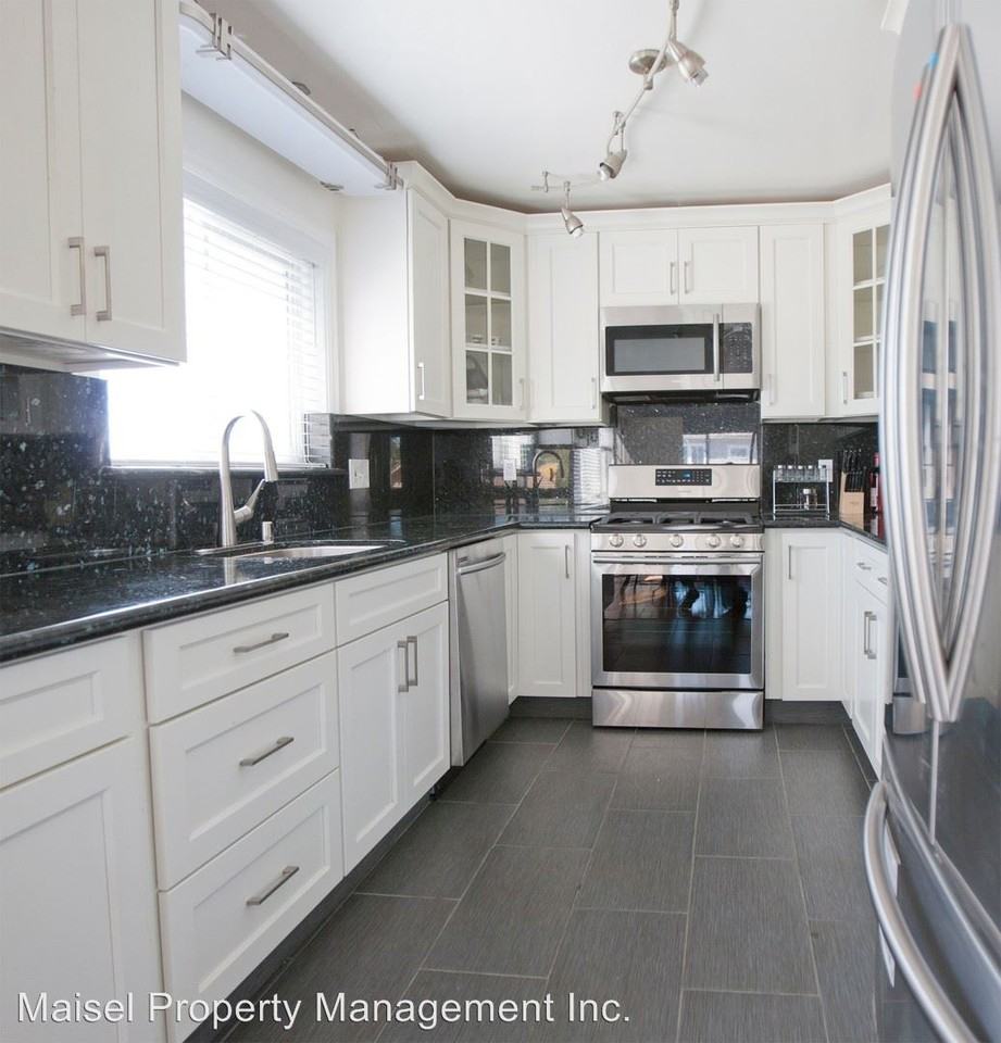 1538 94th Ave #C - Photo 2 of 10