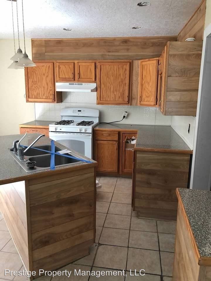 509 W Harper - Photo 3 of 7