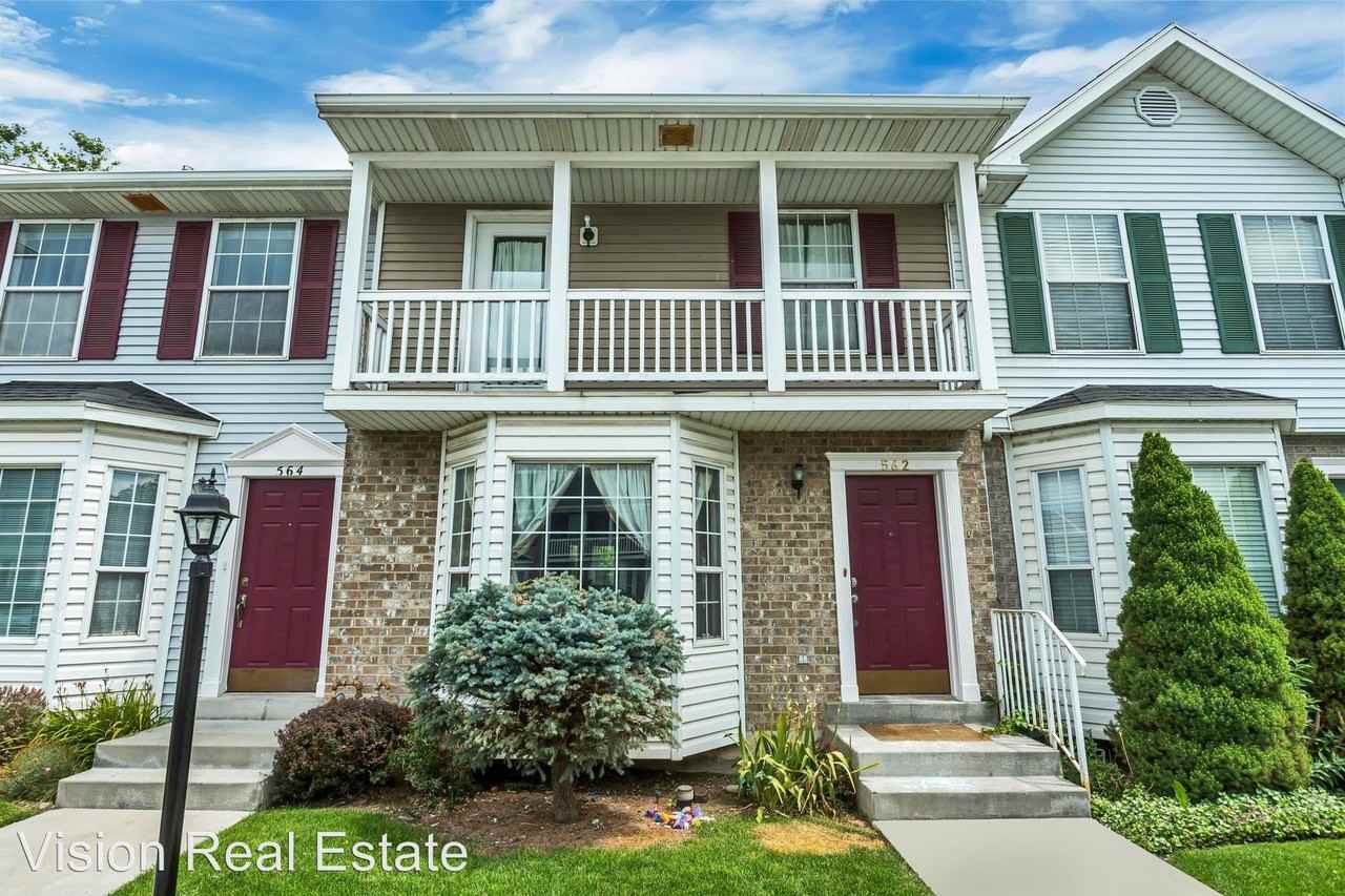 562 N 2310 W - Photo 2 of 18